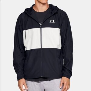 Under Armour Men’s Siphon Hooded Jacket! Medium